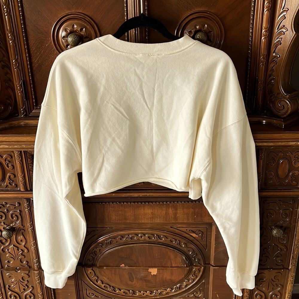 NWT Beige Bo Tany long sleeve cropped Athleisure minimalist comfy sweatshirt. - Picture 6 of 6